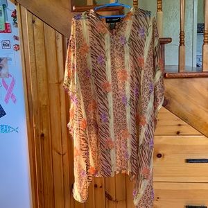 Beach cover up kaftan with animal and flowered print